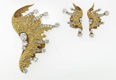 Appraisal: A matching diamond brooch and earrings Circa The brooch set