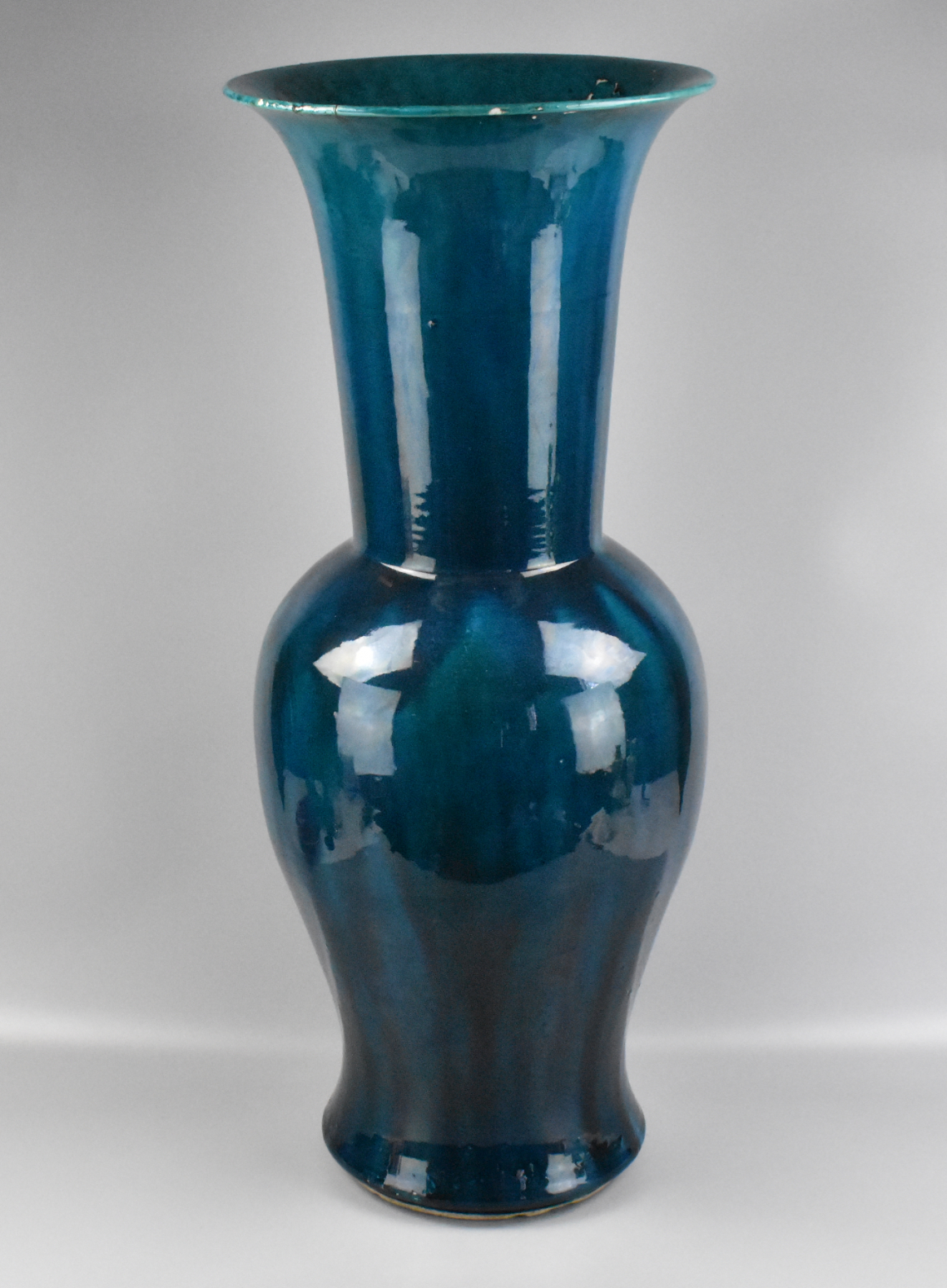 Appraisal: A large Chinese peacock glazed Yen Yen vase dating from