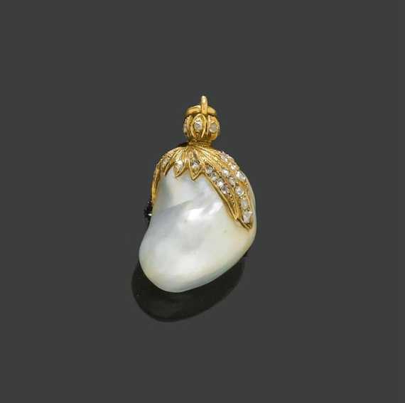 Appraisal: NATURAL PEARL AND DIAMOND PENDANT ca Yellow gold Attractive pendant