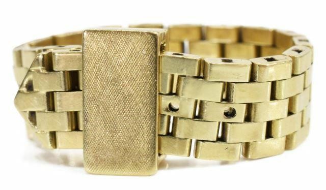 Appraisal: Italian kt yellow gold belt ring flat link band hinged