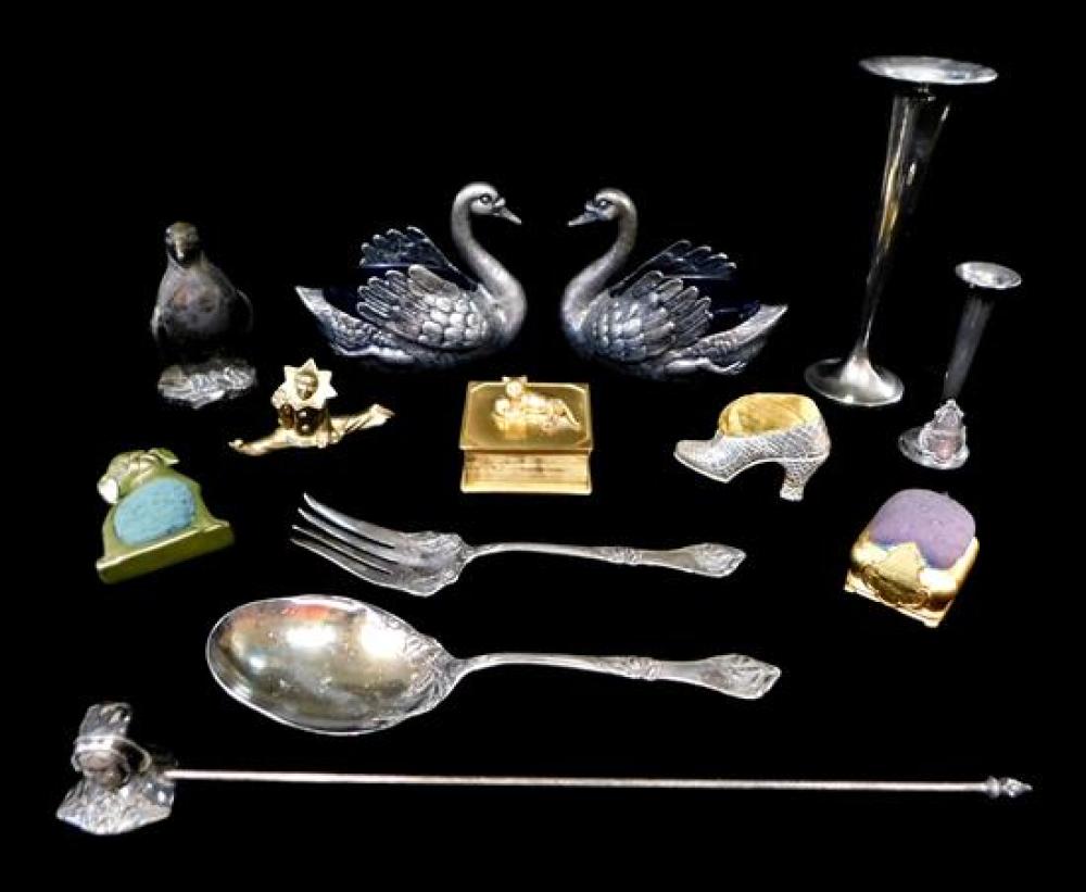 Appraisal: Jennings Brothers thirteen pieces late th early th C including