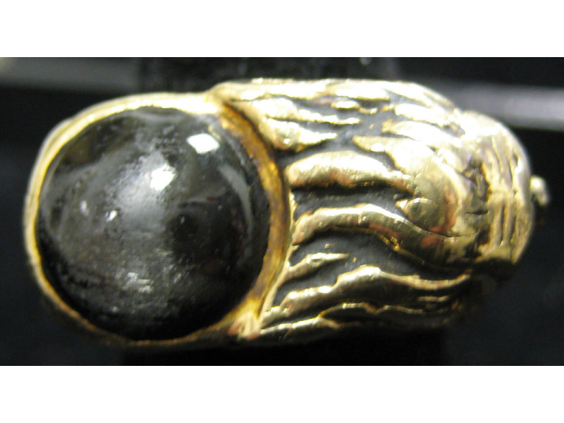 Appraisal: MOSES AND TEN COMMANDMENTS RING Yellow gold man's ring with