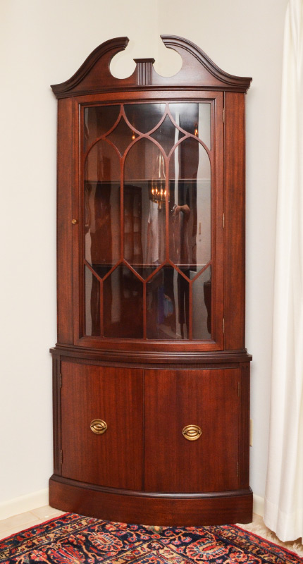 Appraisal: FINE MAHOGANY CORNER DISPLAY CABINET Bowed front cabinet with upper