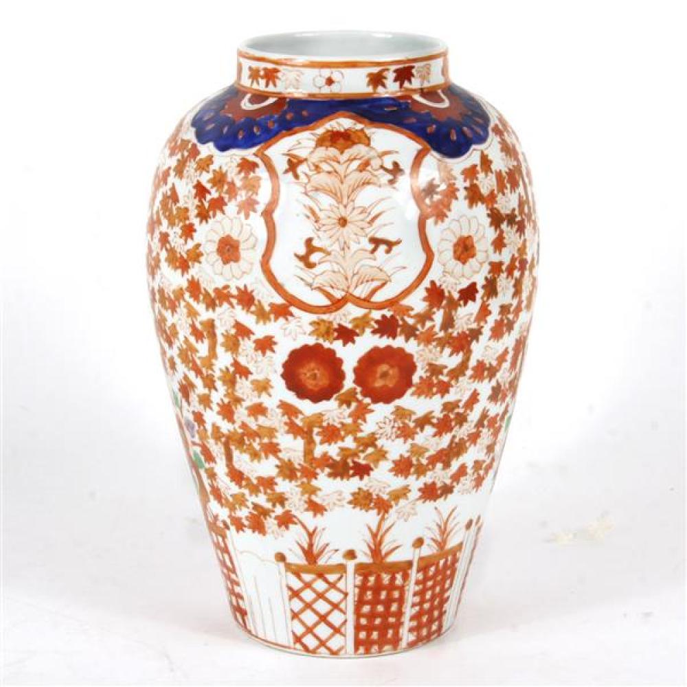 Appraisal: JAPANESE IMARI VASE WITH MAPLE TREE GARDEN MOTIF WITH ALLOVER