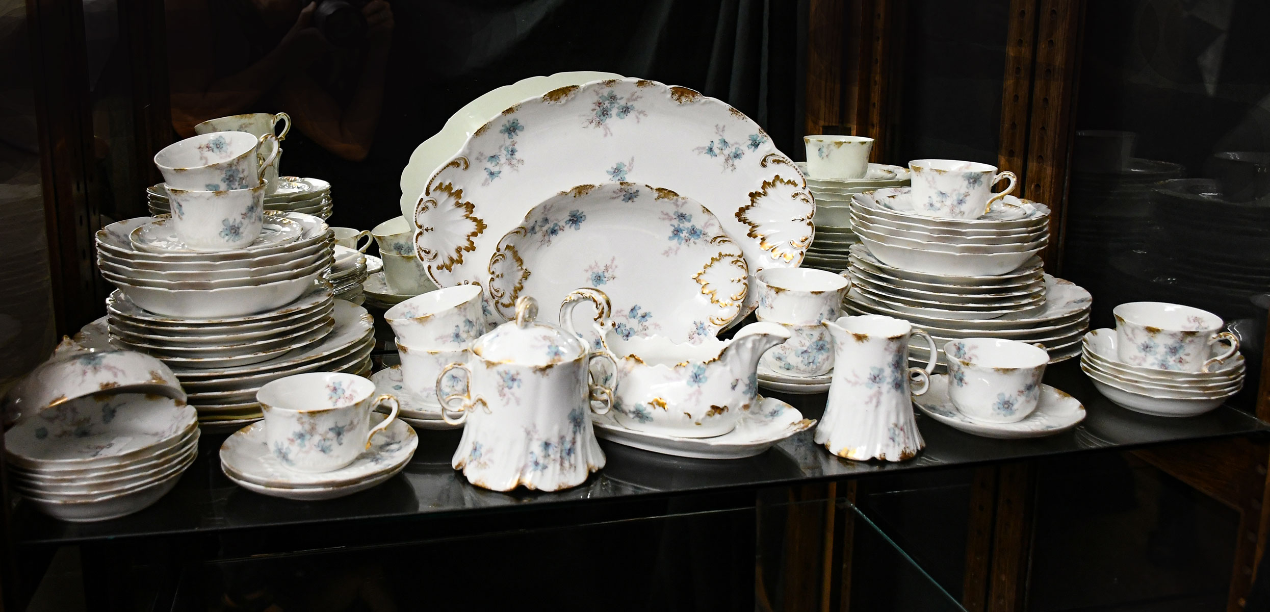 Appraisal: CH FIELD HAVILAND LIMOGES DINNERWARE Comprising - Dinner plates -