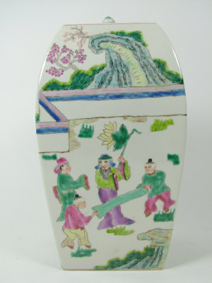 Appraisal: Modern Chinese famille verte rectangular jar and cover decorated with