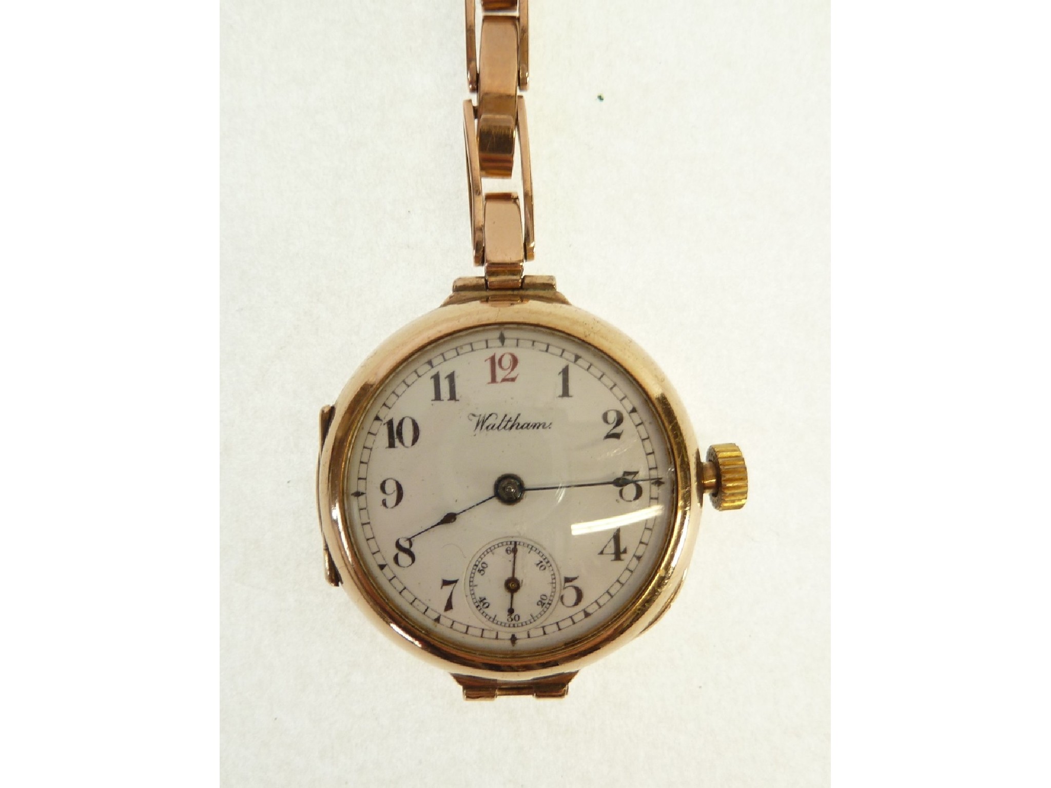 Appraisal: AN EARLY th CENTURY ct GOLD CASE WALTHAM LADY'S WRISTWATCH