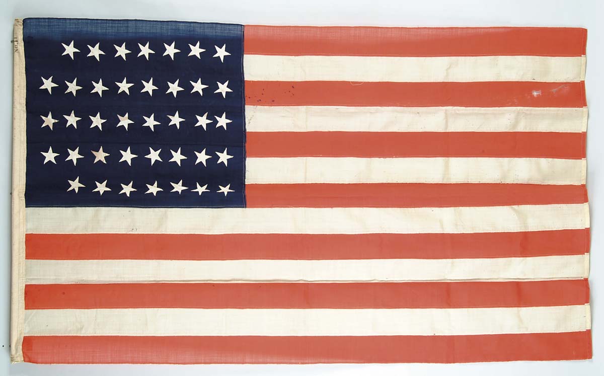 Appraisal: -STAR AMERICAN FLAG x wool bunting flag has sleeved canvas