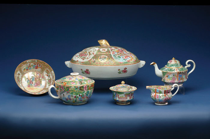 Appraisal: THREE MANDARIN DECORATED TEAWARES Including a teapot with green dragon