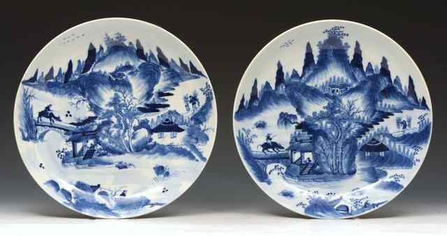 Appraisal: A PAIR OF CHINESE BLUE AND WHITE DISHES each decorated