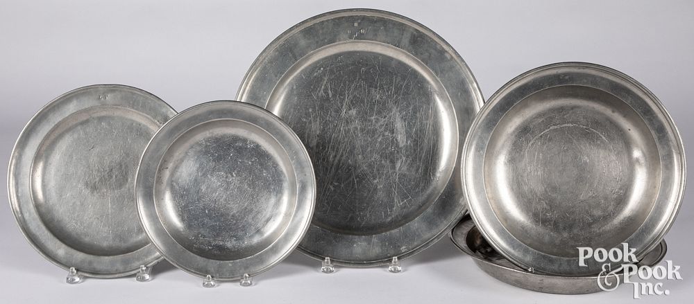 Appraisal: Group of pewter th c Group of pewter th c