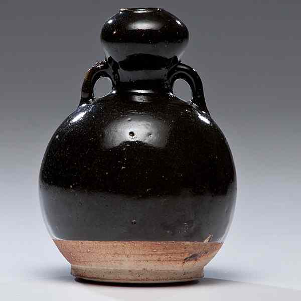 Appraisal: Double Gourd Vase Chinese a Song Dynasty-style double gourd vase