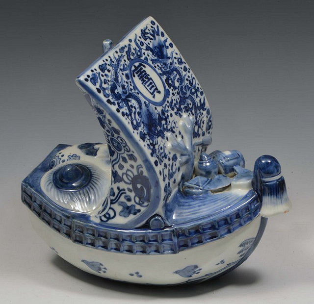 Appraisal: A JAPANESE TAKABURE TREASURE SHIP porcelain with underglaze blue dragons