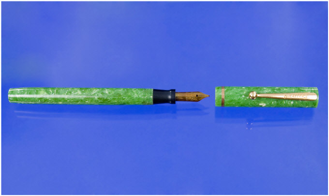 Appraisal: Sheaffer flat top green jade lever fill no black top