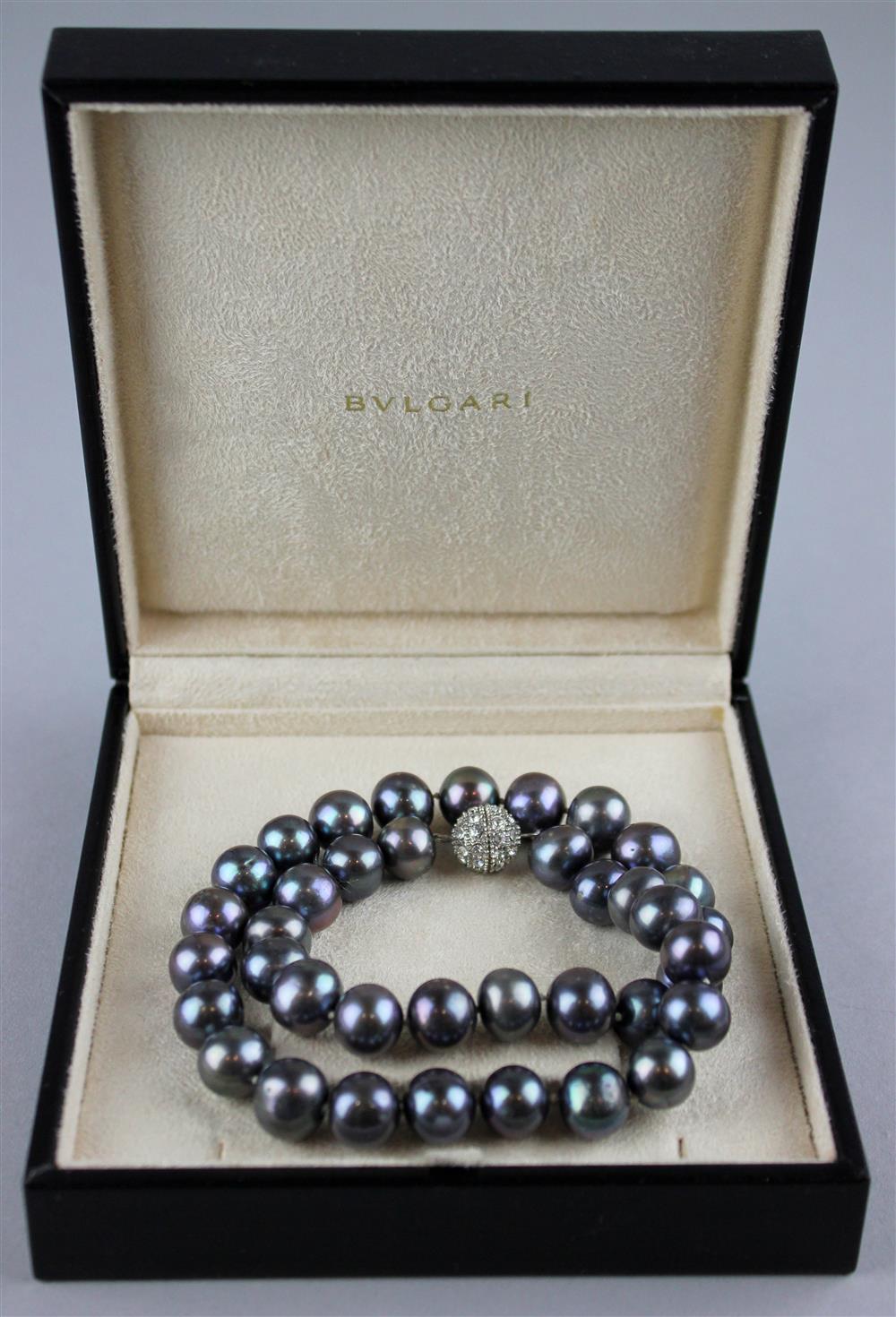 Appraisal: GREY PEARL NECKLACE comprising approximately grey pearls each measuring approximately