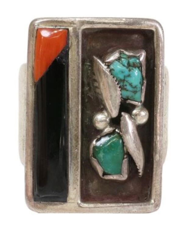 Appraisal: Gent's Native American silver content unknown ring W J Panteah