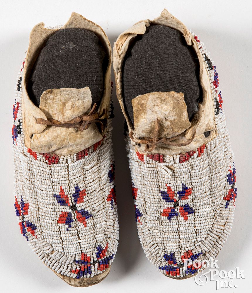 Appraisal: Pr Native American Indian beaded childs moccasins Pair of Native