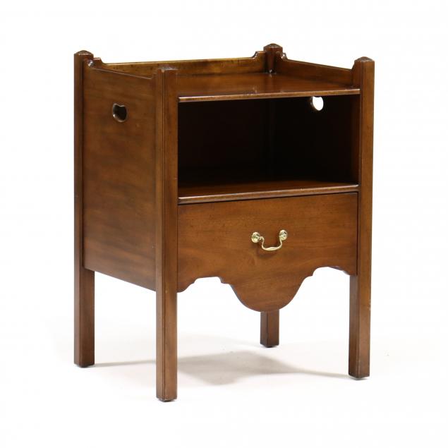 Appraisal: KITTINGER WILLIAMSBURG ADAPTATION GEORGIAN STYLE MAHOGANY POT CABINET Mid- th