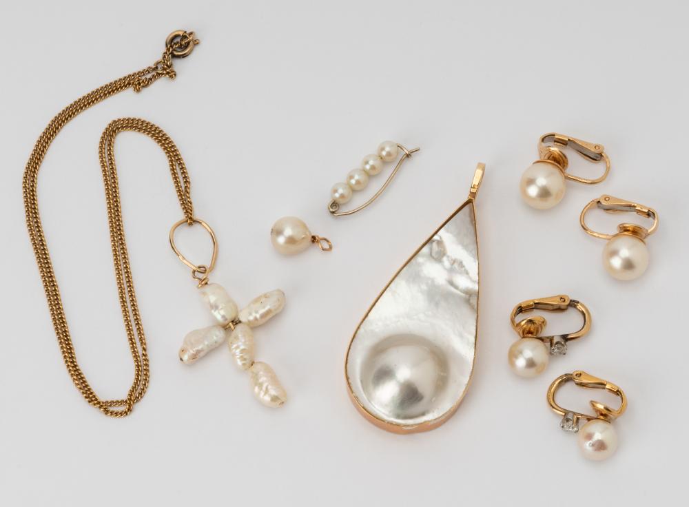 Appraisal: GROUP OF ASSORTED CULTURED PEARL JEWELRYIncluding a karat yellow gold