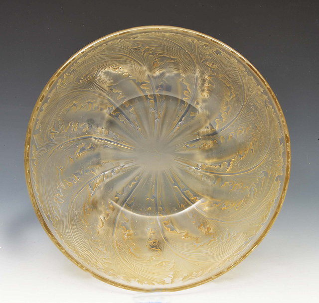 Appraisal: A LALIQUE GLASS BOWL with acanthus leaf decoration cm diameter