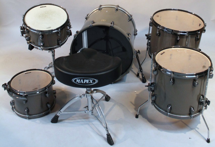 Appraisal: A D-drum kit to include snare base and tom-tom drums