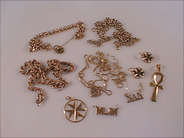 Appraisal: A small collection of ct gold chains and pendants