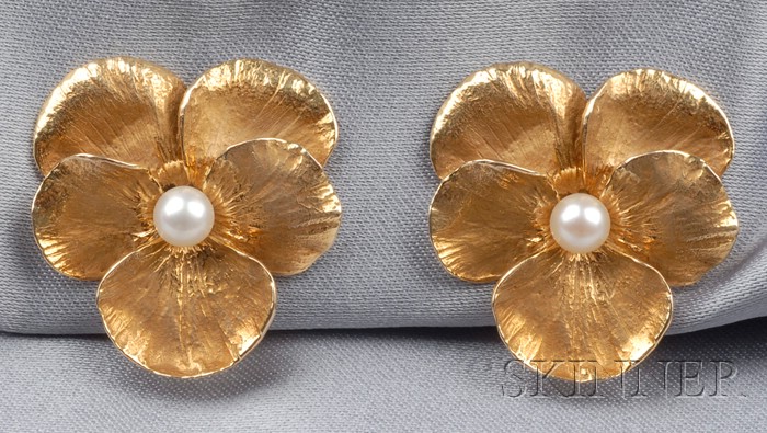 Appraisal: kt Gold and Cultured Pearl Pansy Earclips each textured form