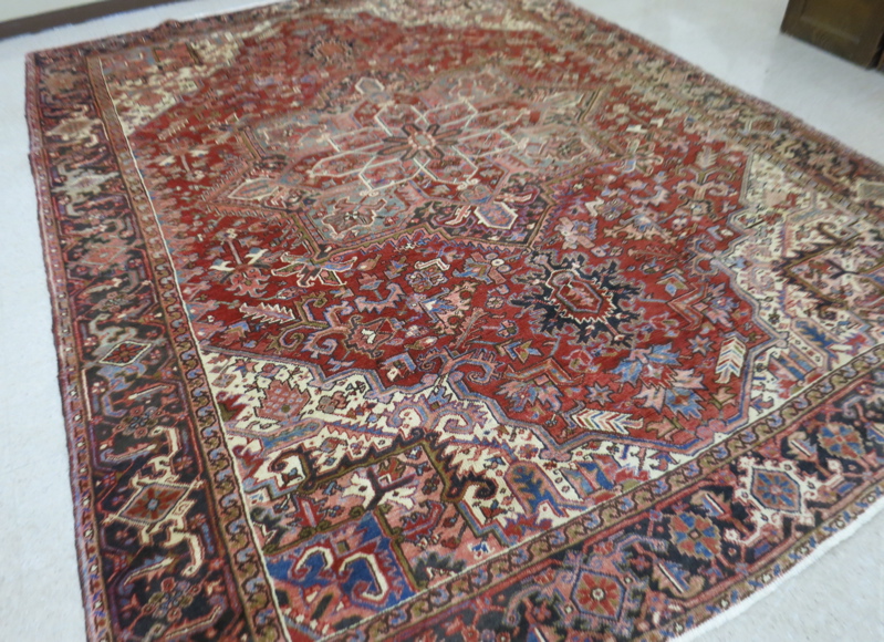 Appraisal: SEMI-ANTIQUE PERSIAN HERIZ CARPET Heris area East Azerbaijan Province northwest