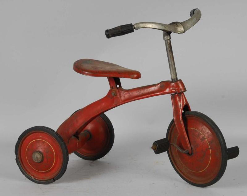 Appraisal: Pressed Steel Red Metalcraft Tricycle Toy Description Circa s American