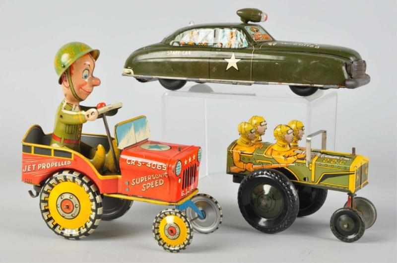 Appraisal: Lot of Tin Litho Military Vehicle Wind-Up Toys American Working