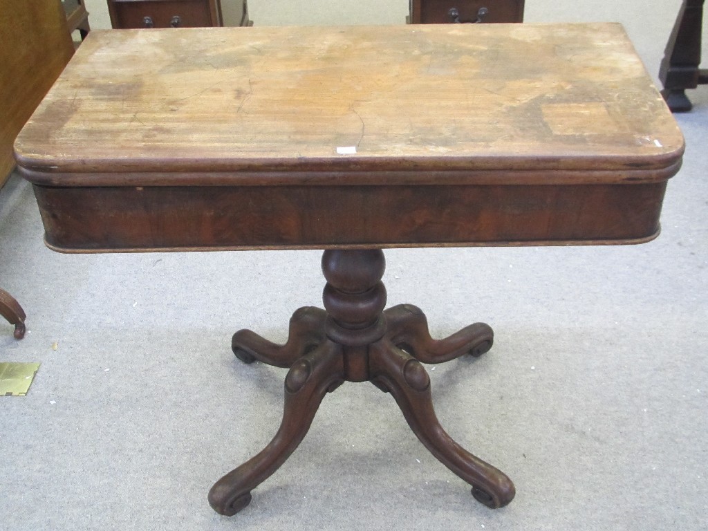 Appraisal: Victorian mahogany fold over tea table