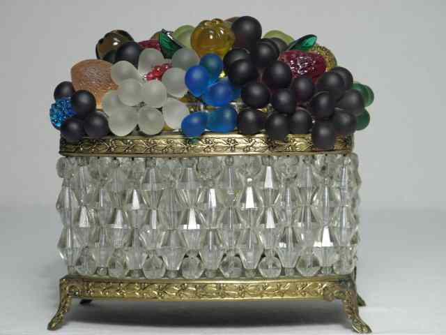 Appraisal: A vintage Czechoslovakian glass fruit basket lamp Lamp hardware has