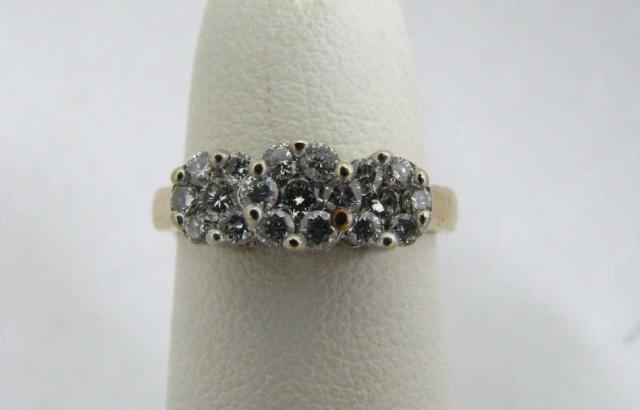 Appraisal: k two tone ctw diamond stone style mini cluster ring