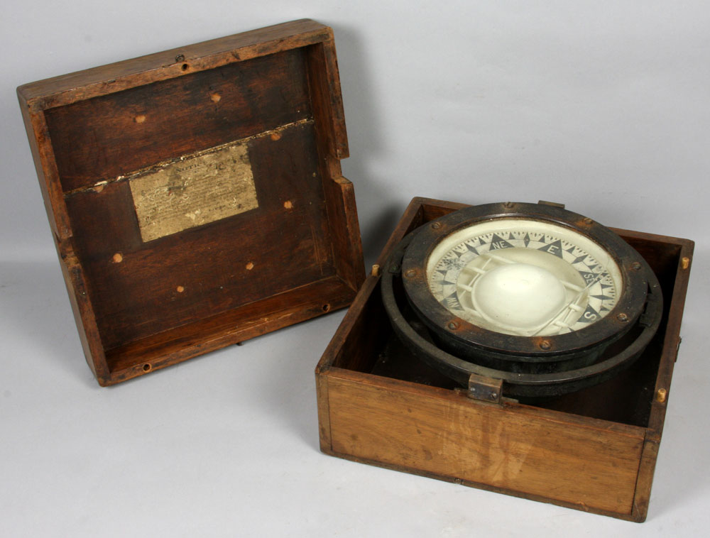 Appraisal: - Antique brass compass in original box Antique brass compass