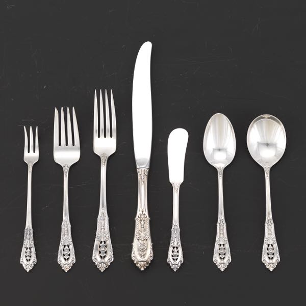 Appraisal: WALLACE FLATWARE SERVICE ROSE POINT PATTERN Totaling pieces hollow handled