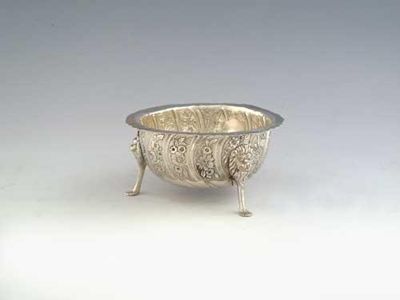 Appraisal: A George III Irish provincial sugar bowl on three lion