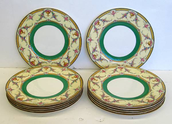 Appraisal: A set of twelve Royal Worcester porcelain plates in the