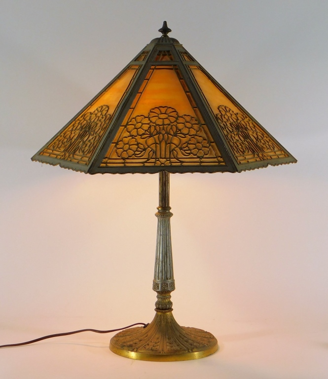 Appraisal: C ART NOUVEAU CARAMEL SLAG DAISY OVERLAY LAMP United States