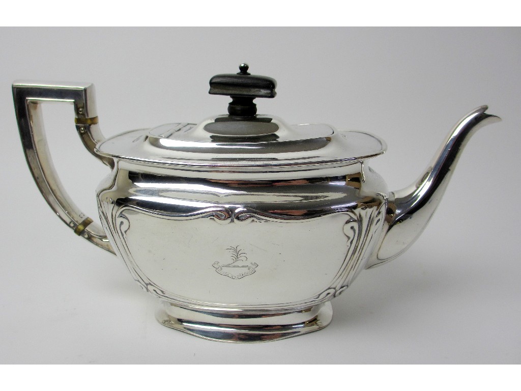 Appraisal: A George V silver teapot by R W Sorley of