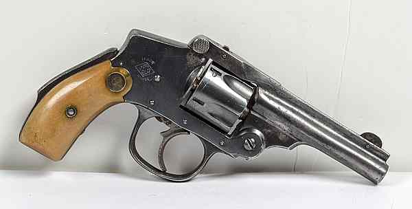 Appraisal: Kolb Baby Hammerless Revolver PLUS Guisasola Hermanos Secret Service Revolver