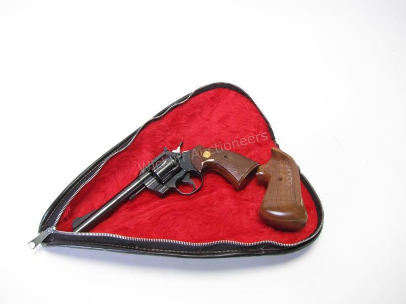 Appraisal: Colt Officers Model Match Revolver-Blued heavy tapered barrel Fluted cylinder