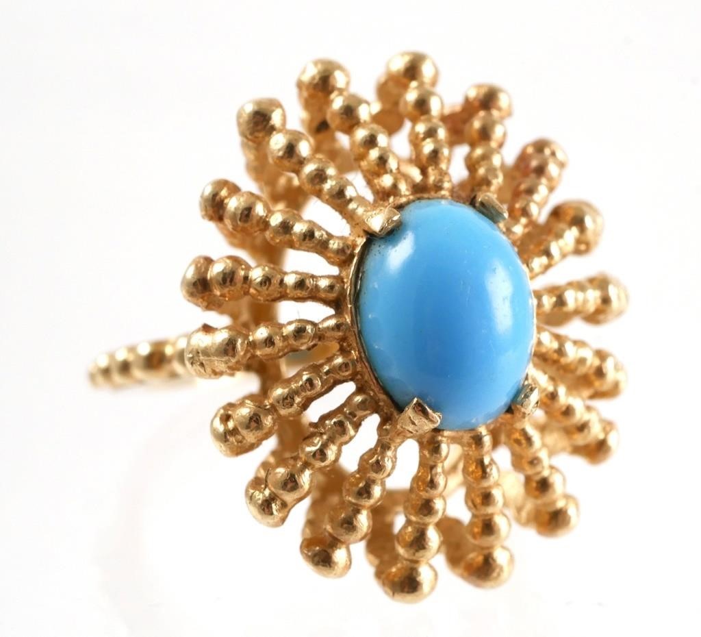 Appraisal: Ring is set in K yellow gold with beadwork forming