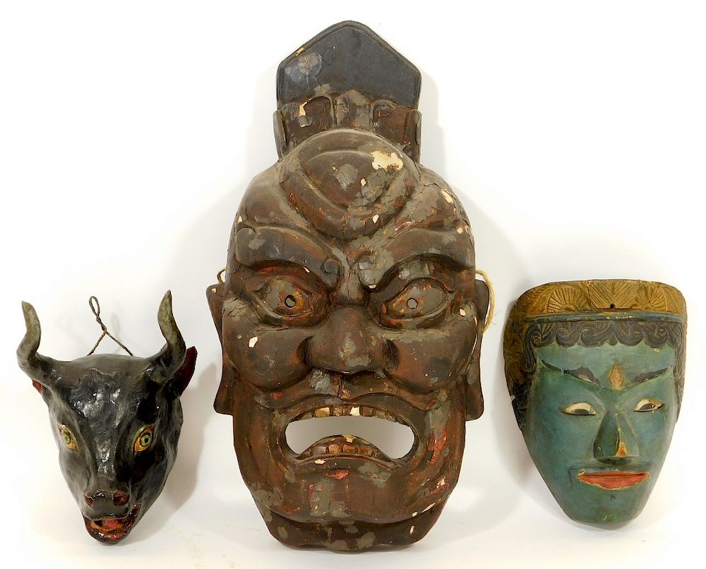 Appraisal: PC Japanese Figural Carved Wood Mask Grouping PC Japanese Figural