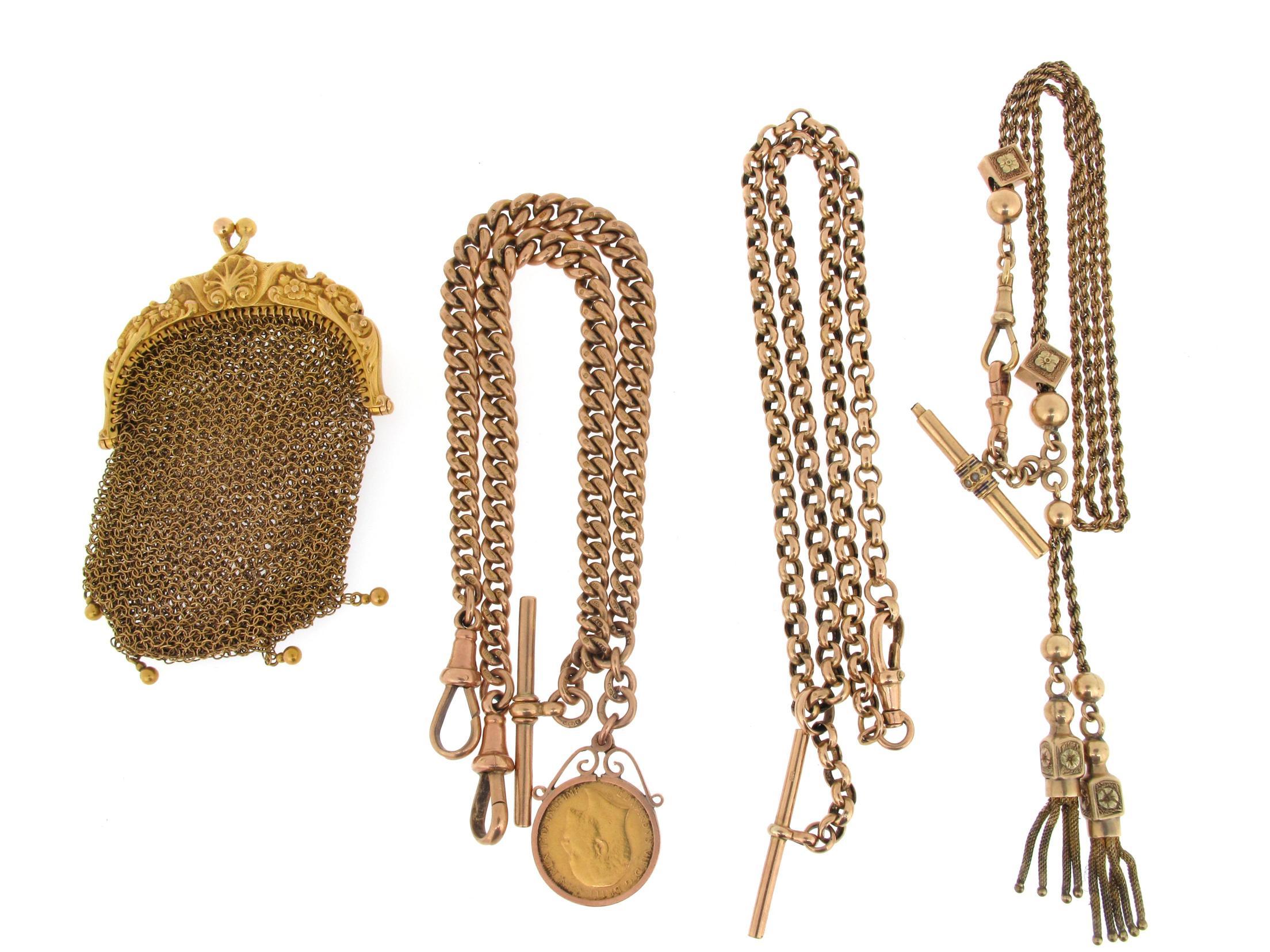 Appraisal: A small gold mesh purse