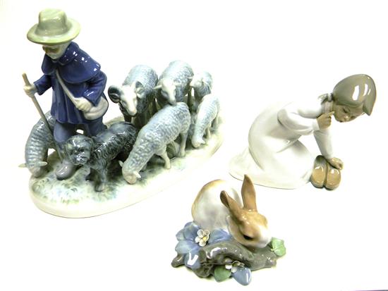 Appraisal: Three pieces of porcelain including Lladro figurine of girl in