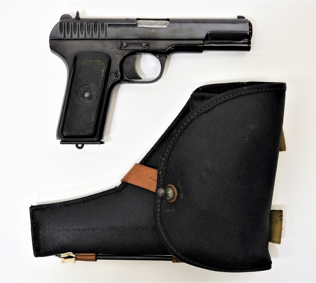 Appraisal: RUSSIAN TOKAREV T- PISTOL Russia C x caliber serial number