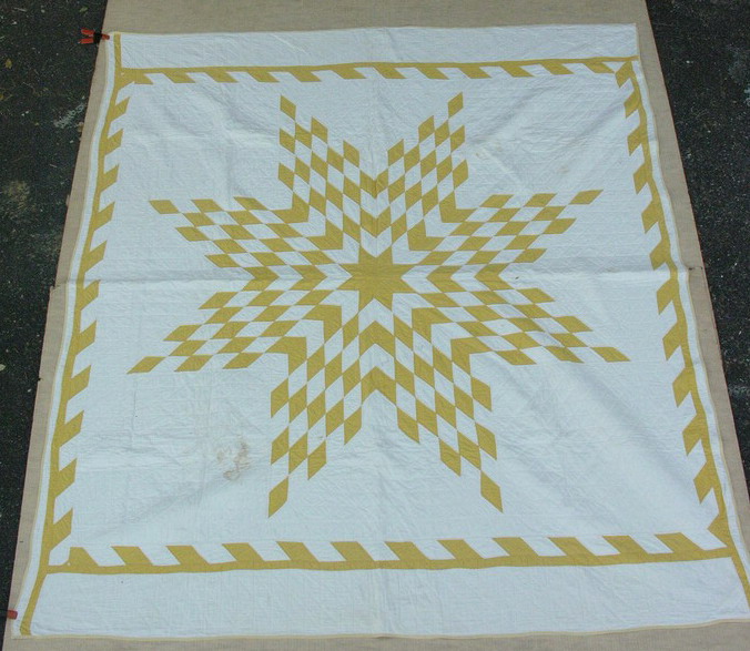 Appraisal: LONE STAR EIGHT POINT STAR QUILT Hand pieced hand quilted