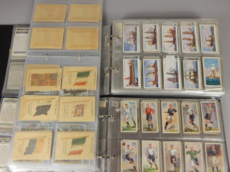 Appraisal: A large quantity of cigarette cards etc to include Household