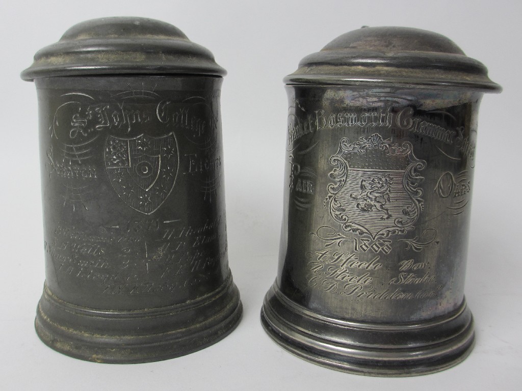 Appraisal: A pewter St Johns College Oxford Crested lidded trophy Scratch