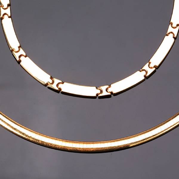 Appraisal: A collection of two k gold necklaces featuring one line